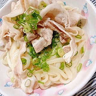 豚肉たっぷり！豚しゃぶしゃぶ冷やしうどん